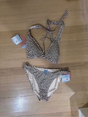 Shade & Shore Black and Cream Geometric Triangle Bikini Set Size Medium NWT